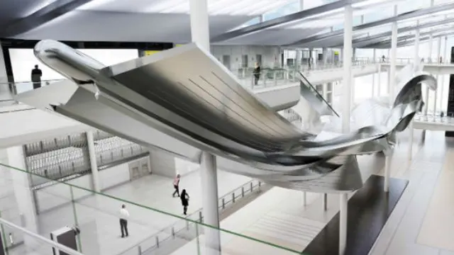 Terminal 2 Heathrow Airport
