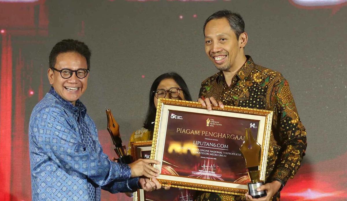FOTO: Liputan6.com Sabet Penghargaan Media Online Terproduktif dari OJK