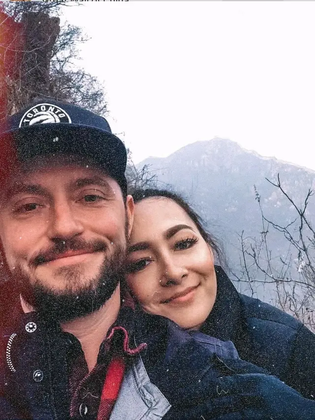 Pernikahan Dewi Rezer dan Ethan Alarmk