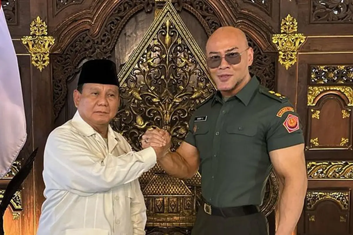 5 Potret Deddy Corbuzier Dapat Pangkat Letnan Kolonel Tituler Angkatan Darat, Bangga