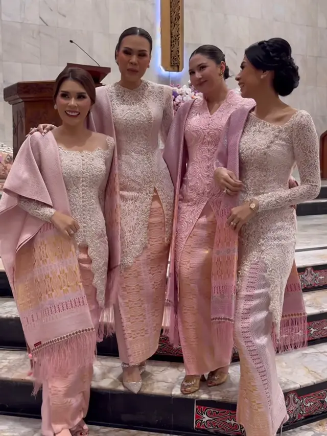 Jessica Mila saat Pembaptisan Putrinya. [@nataliahasibuan]