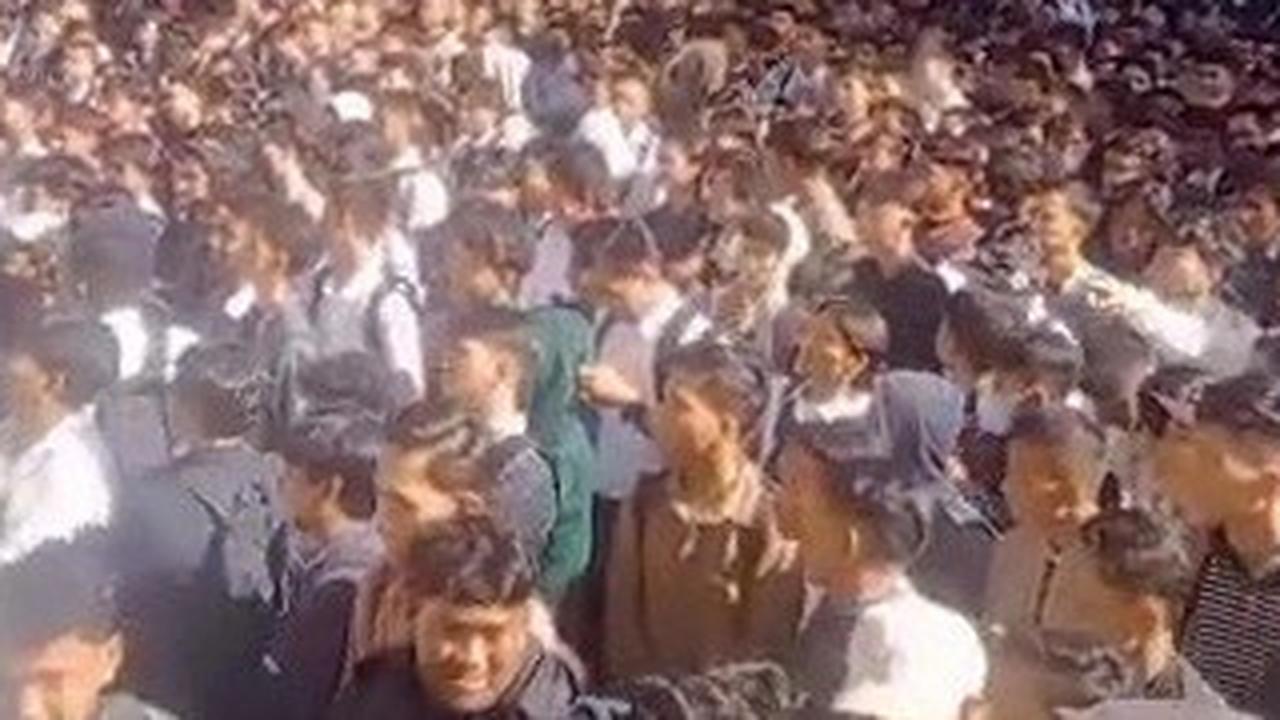 Sembilan Pencari Kerja di Job Fair Bekasi Dilarikan ke IGD