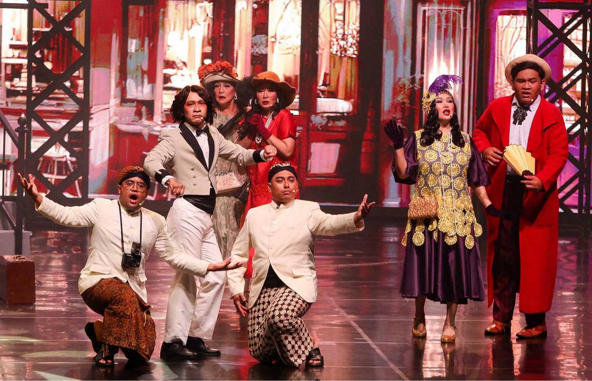FOTO: City Of Love: Kolaborasi Seni Teater dan Sinema di Panggung JCC Jakarta