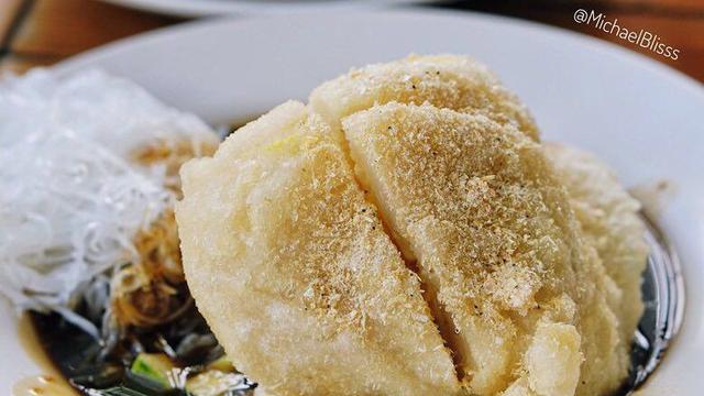 Ilustrasi pempek | michaelblisss dari Instagram