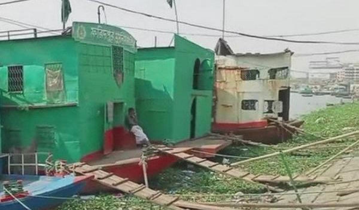 Hotel Faridpur ramai menjadi sorotan di media sosial karena mematok harga sewa yang sangat murah.