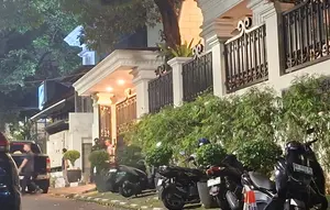 Rumah Jampidsus Febrie Ardiansyah Dijaga Puluhan TNI