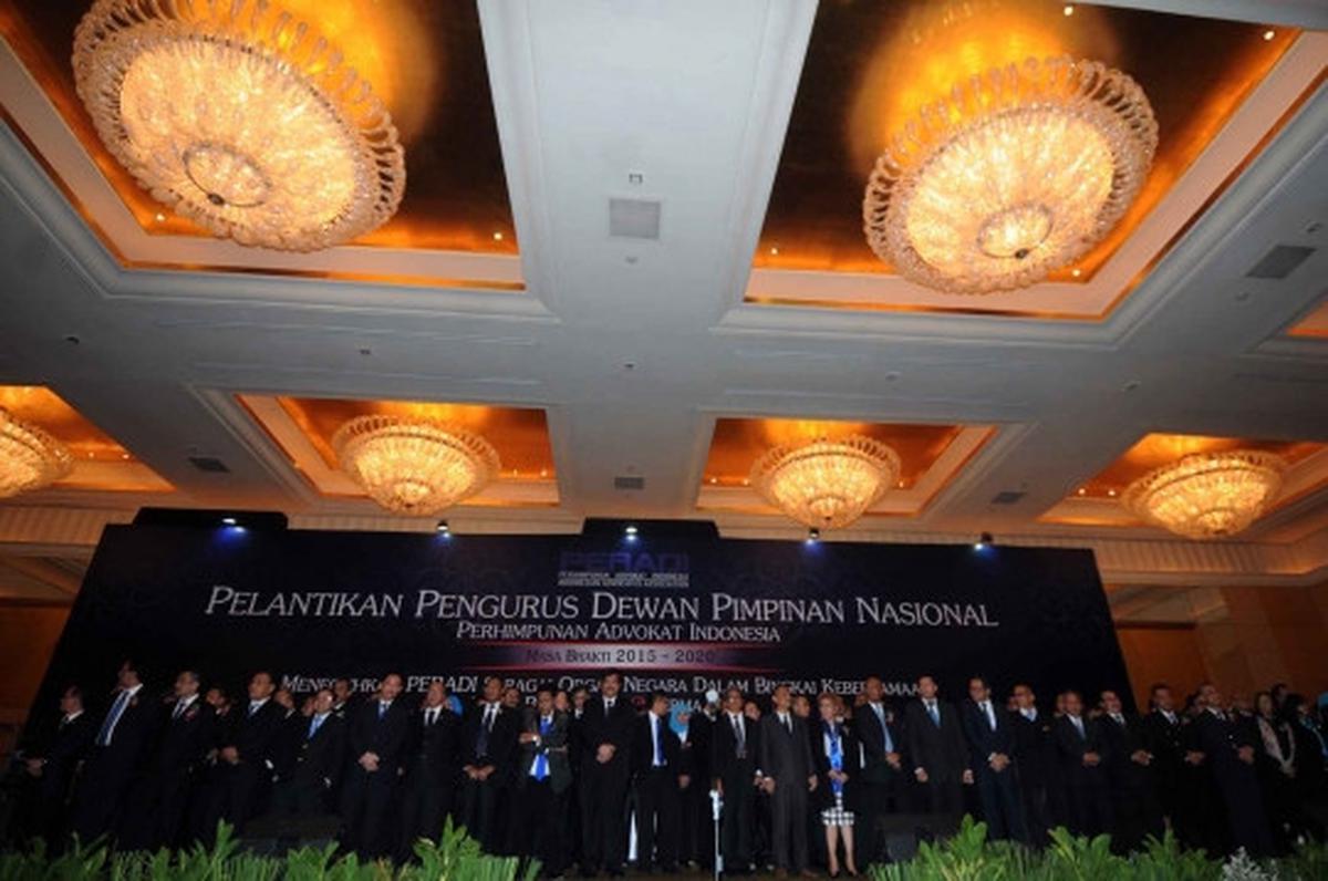 Pelantikan pengurus Peradi periode 2015-2020