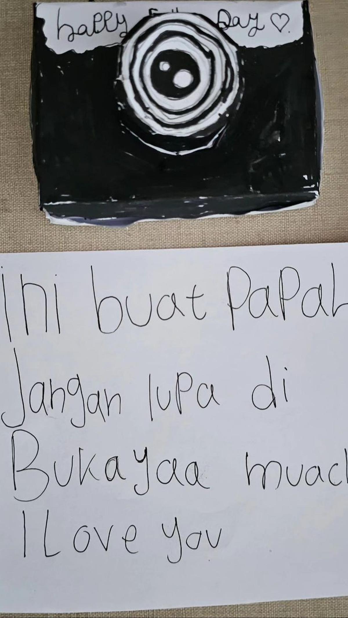 Unggahan Hendro pun sukses mencuri perhatian publik. Beragam komentar terlihat membanjiri unggahan tersebut. <br>