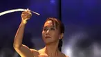 Ini merupakan sebuah bakat unik yang sungguh luar biasa dengan mengandalkan fokus pada titik keseimbangan. Video Miyoko Shida sang pengendali gravitasi ini telah ditonton lebih dari 7 juta pasang mata.