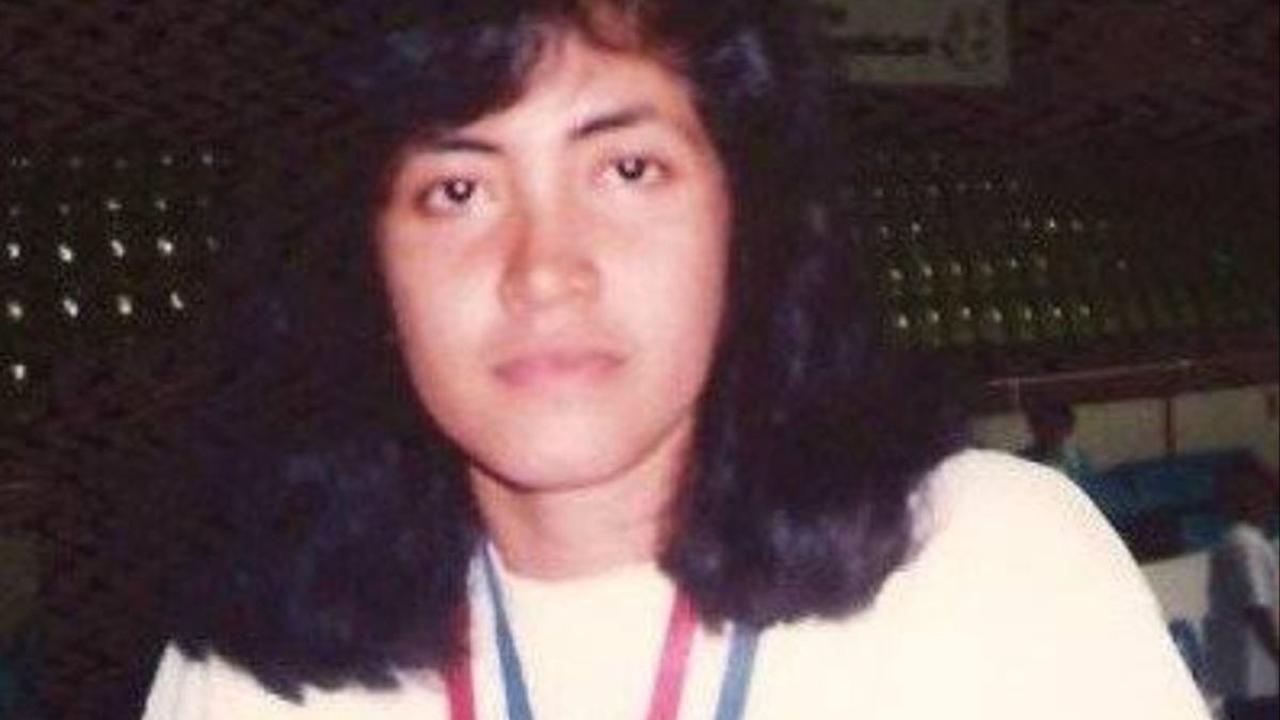 6. Anis Dewi