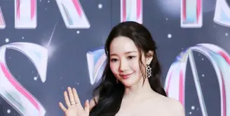 Park Min Young tampil memukau bak Cinderella saat hadiri Asia Artist Awards 2024 di Bangkok, Thailand [@parkminyoung_fanss]