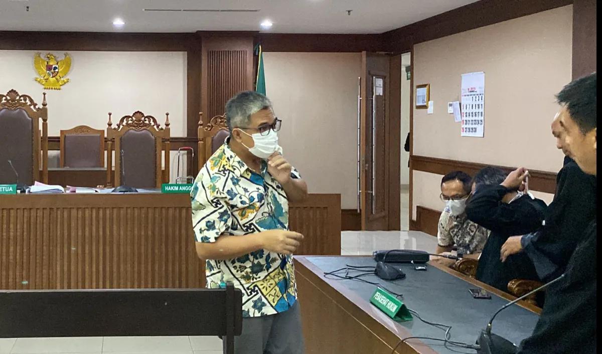 Atas Perbuatan terdakwa Windi Purnama diancam pidana dalam Pasal 3 Undang-Undang RI Nomor 8 Tahun 2010 tentang Pencegahan dan Pemberantasan Tindak Pidana Pencucian Uang Jo Pasal 55 ayat (1) Ke-1 KUHP.
