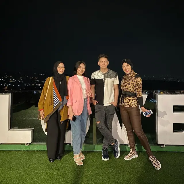 6 Momen Kedekatan Keluarga Athalla Naufal dan Ansellma Putri, Makin Akrab