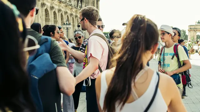 Tour Guide