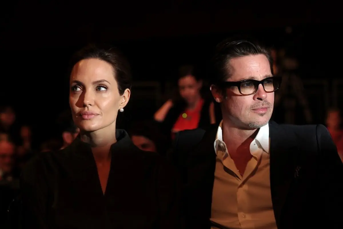 Angelina Jolie dan Brad Pitt