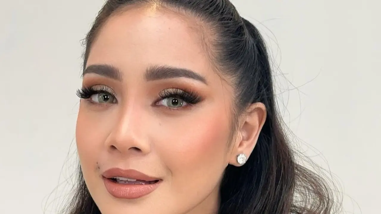 Potret Nagita Slavina dengan makeup bold disebut mirip Tasya Farasya