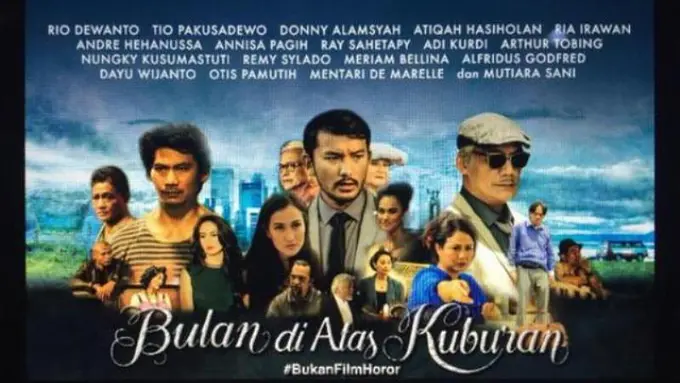 Bulan di Atas Kuburan 