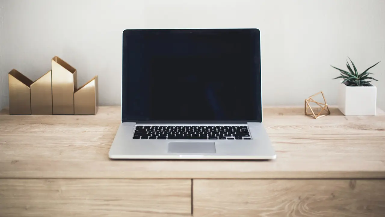 ilustrasi laptop