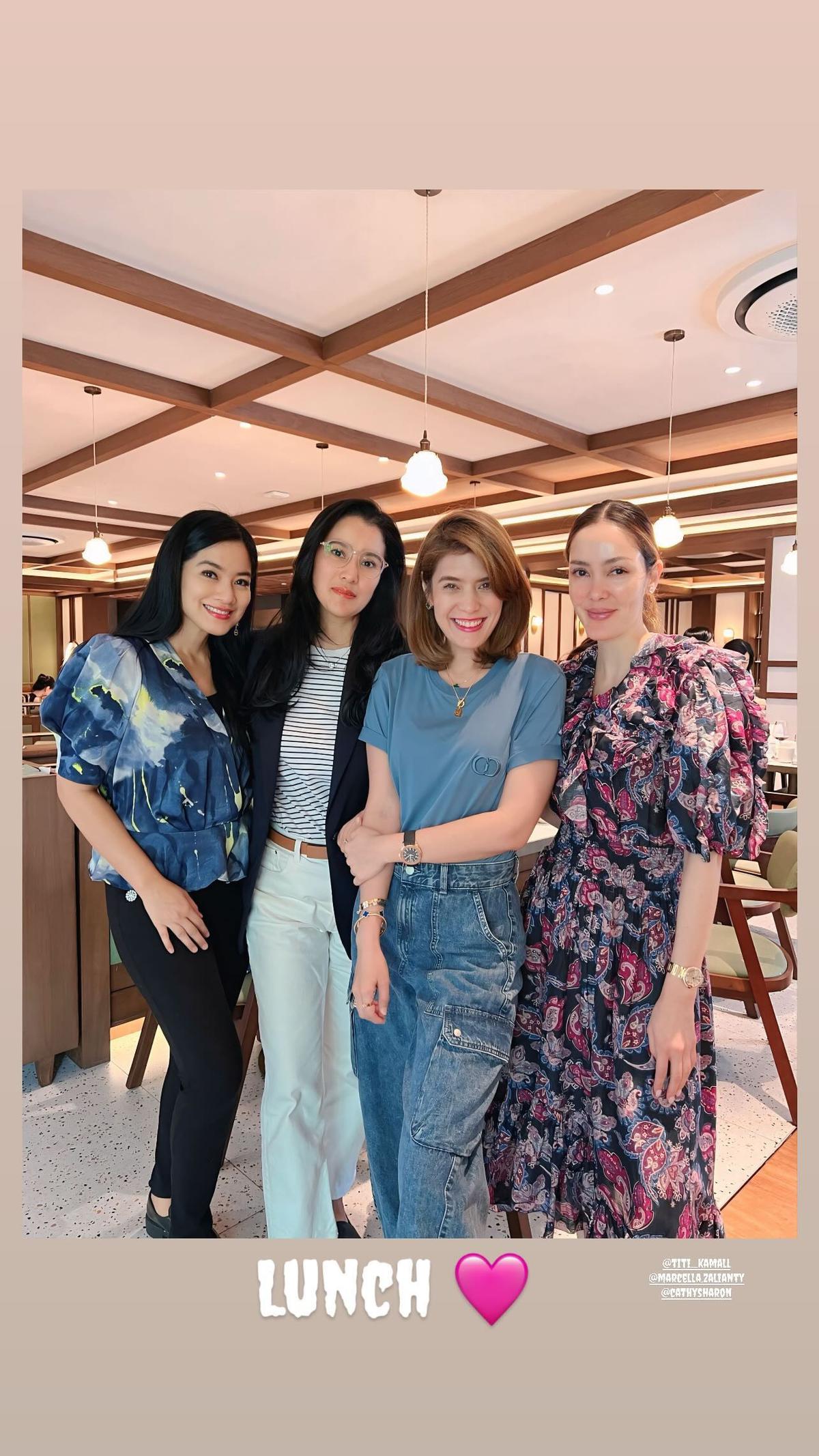 7 Potret Titi Kamal, Marcella Zalianty sampai Cathy Sharon Kumpul Bareng, Usia Sudah 40-an Awet Muda Semua