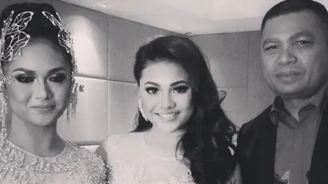 6 Momen Kedekatan Raul Lemos dengan Aurel dan Azriel, Penuh Kasih Sayang