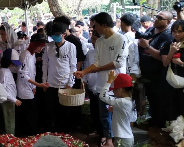 Bimbim Slank ungkap keinginan terakhir Bunda Iffet yang sederhana tapi mengharukan