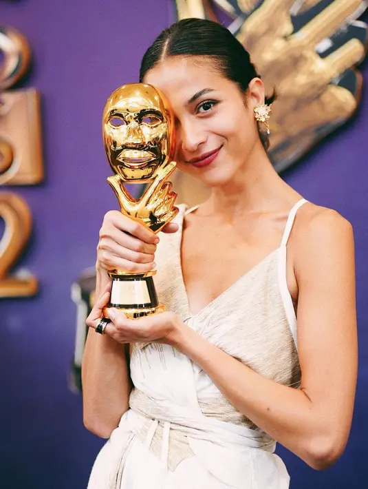 [Instagram/putrimarino]