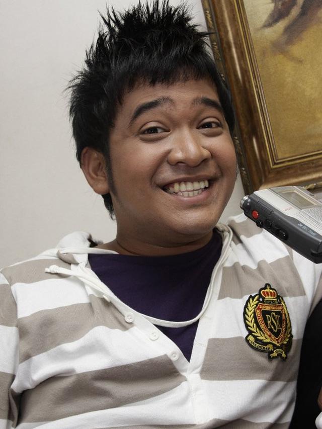 6 Potret Lawas Ruben Onsu di Awal Karier, Perubahannya Drastis