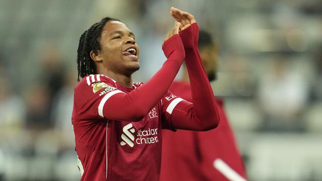 Foto: Momen Gol 4 Menit yang Buat Rio Ngumoha Cetak Sejarah di Liverpool