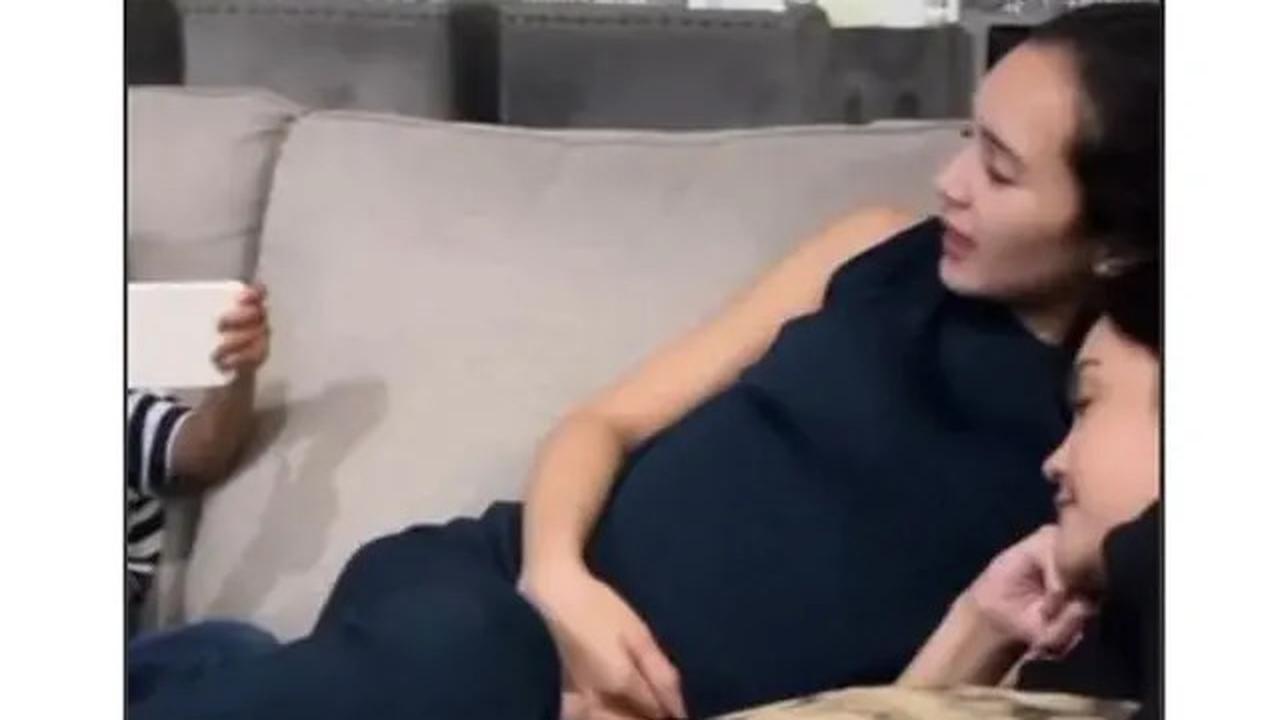 6 Potret Beby Tsabina Diduga Hamil Anak Pertama, Warganet Salfok Baby Bump
