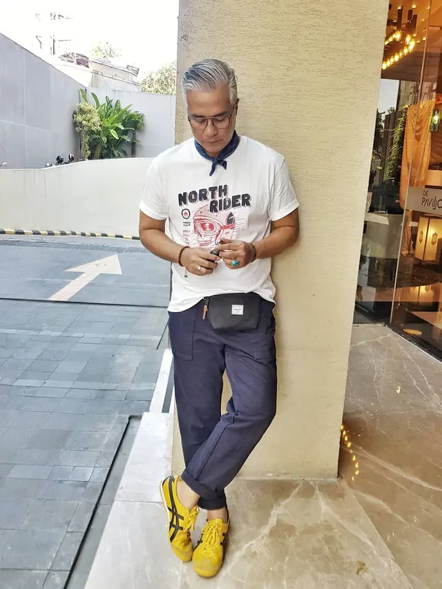 Potret Terbaru Adjie Pangestu, Makin Macho di Usia 50 Tahun