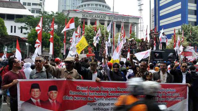Pendukung Prabowo Setia Demo di MK
