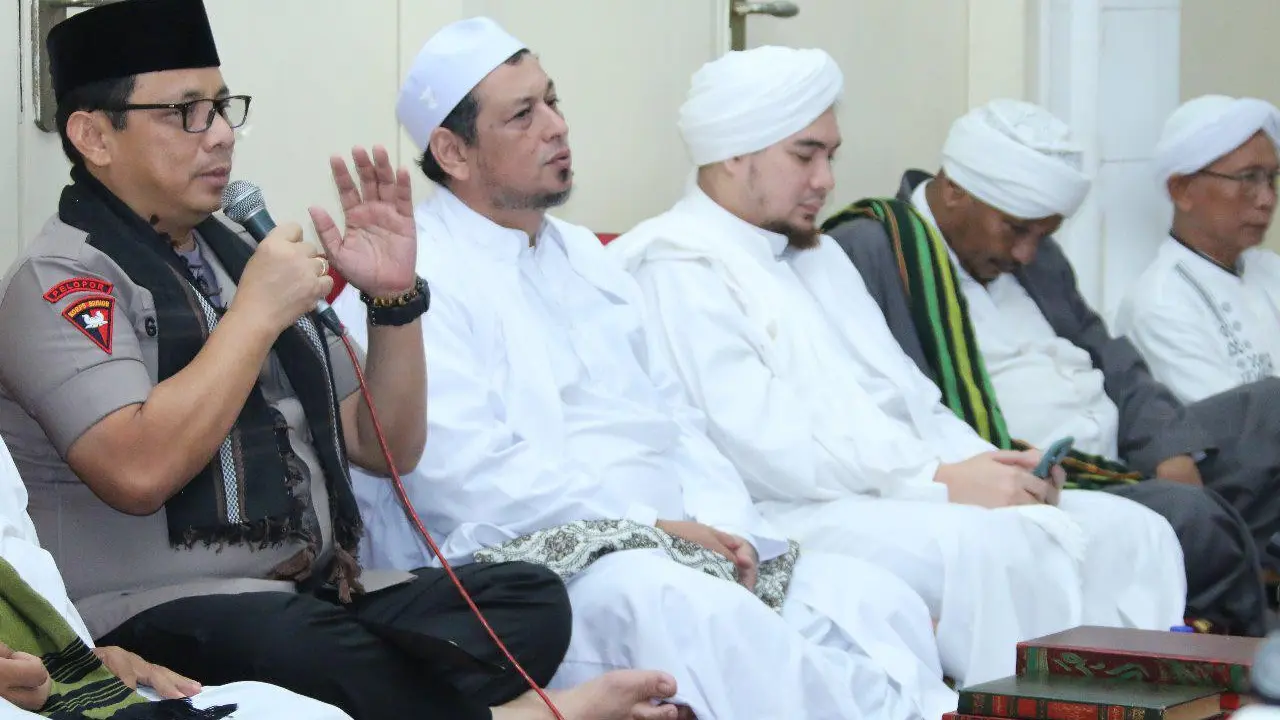 Wakapolri Komjen Gatot Eddy Pramono menghadiri pembukaan pembacaan Hadist Bukhori Majelis Al Habsy Jakarta