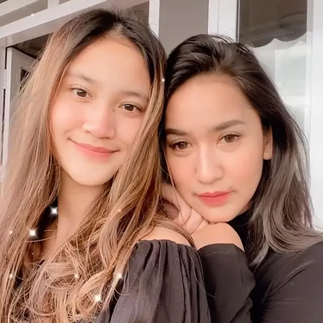 Leya dan Risma (Instagram/neng_risma)
