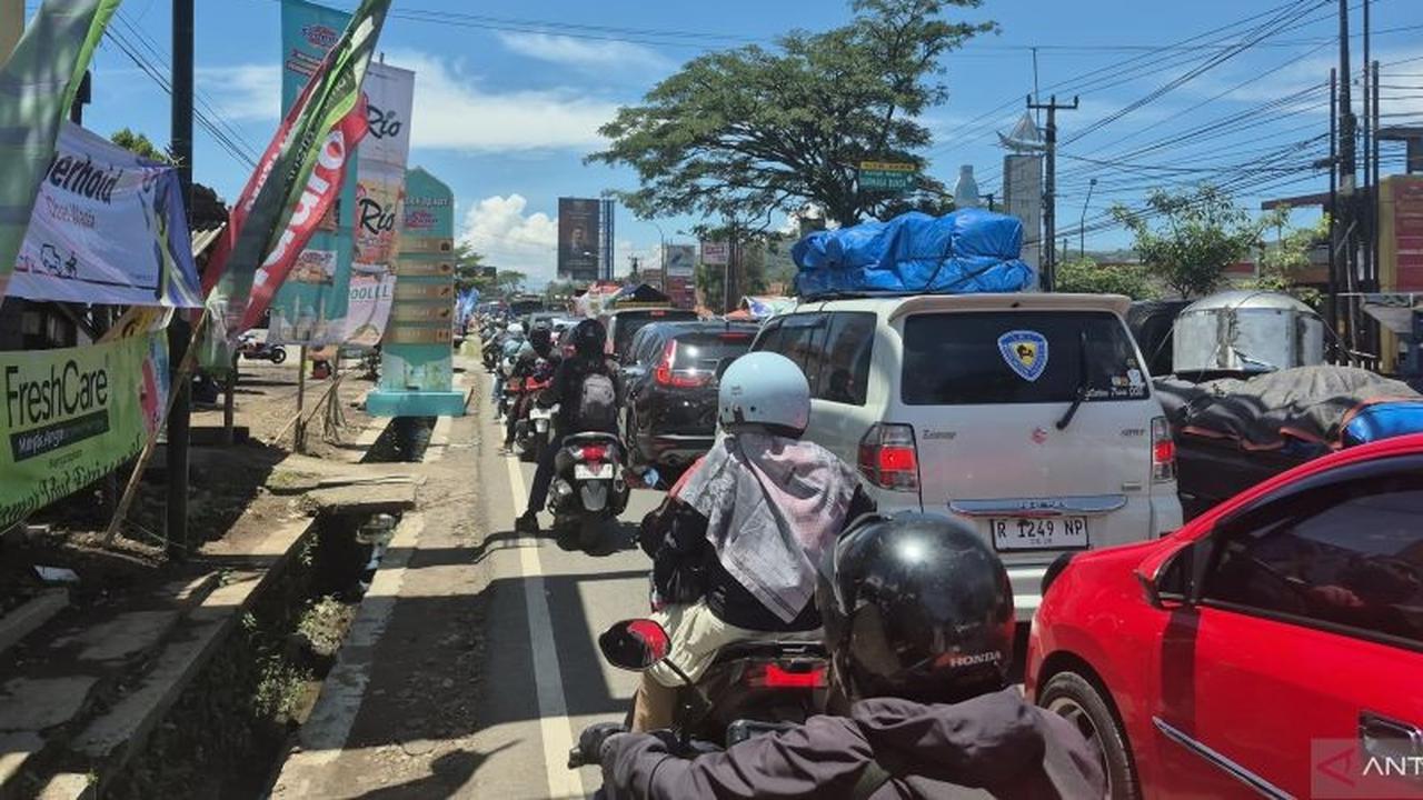 Puncak Arus Mudik Nagreg Terlewati, Dishub Bandung Catat Penurunan Kendaraan