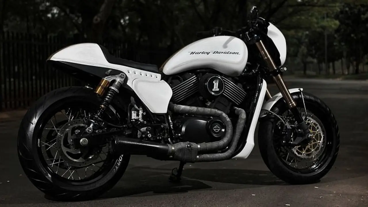 HD Street 500 The DT, Moge Amrik Rasa British