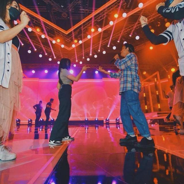 Dikabarkan Pacaran, Ini 6 Momen Kedekatan Rizky Febian dan Mahalini