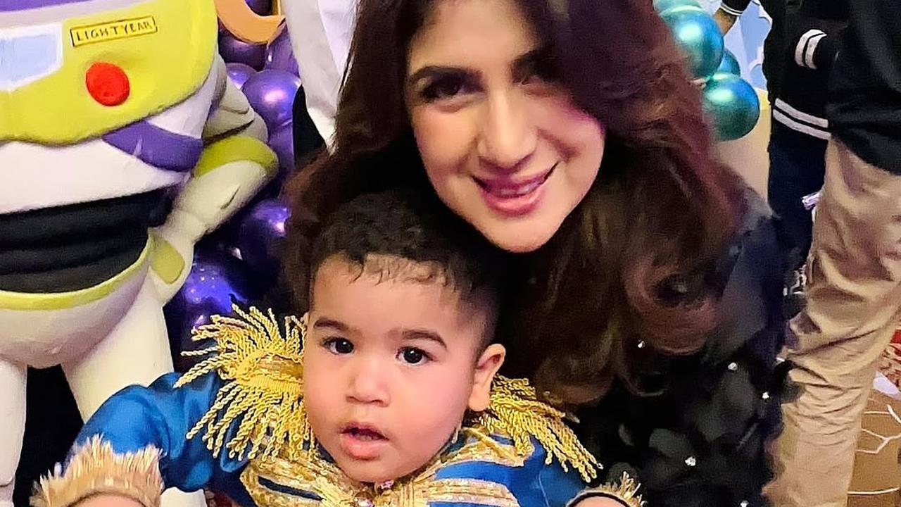 7 Potret Tania Nadira Bersama Ibu dan Adik yang Cantik Semua