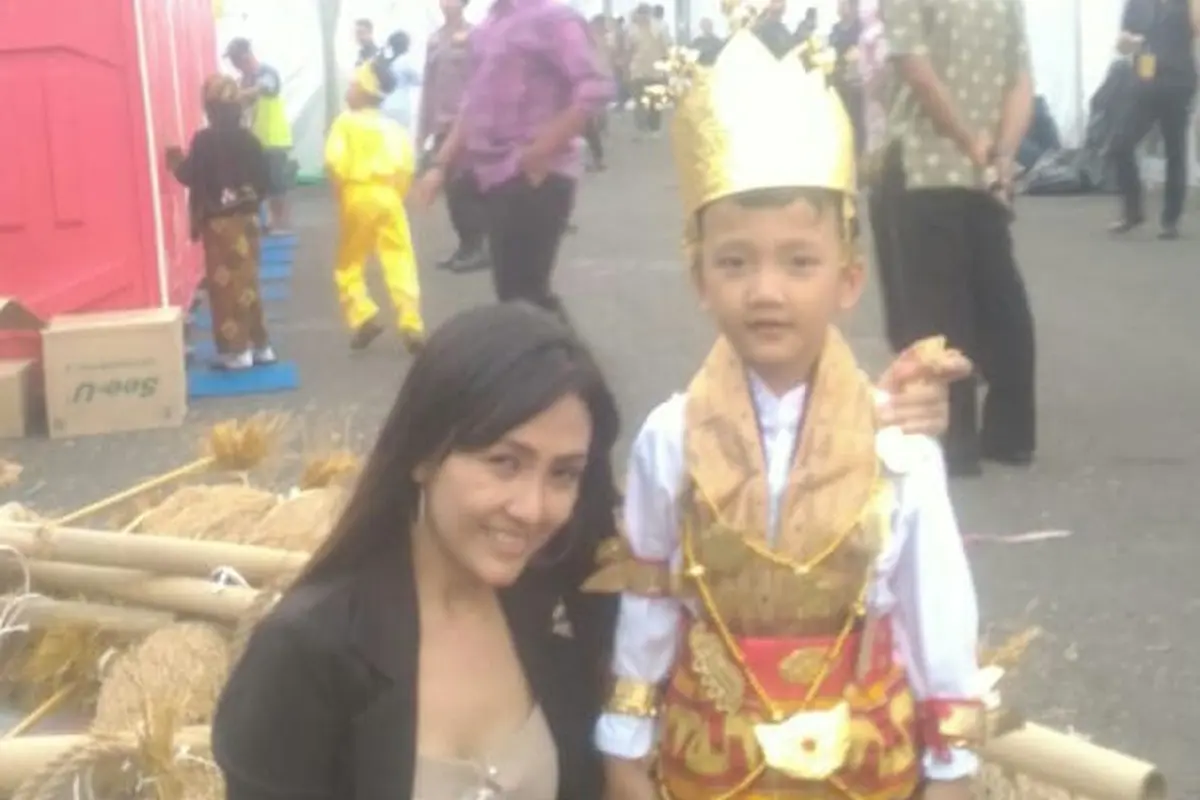 Putra Yenni Ermella