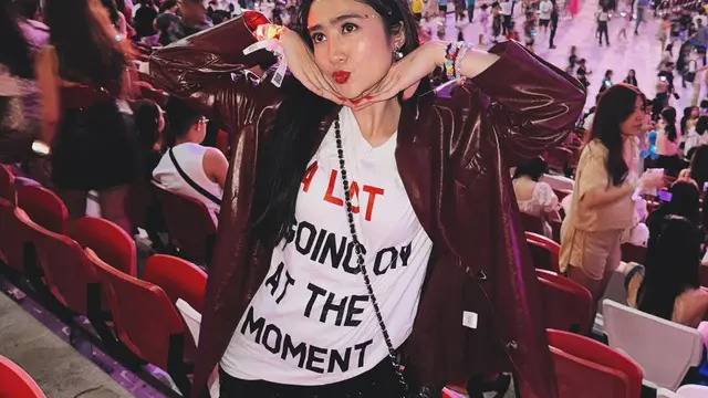 Bisa Jadi Inspirasi! Ini Outfit Febby Rastanty Pakai Leather Jaket yang Bisa Dikenakan Untuk Ngoser hingga Liburan