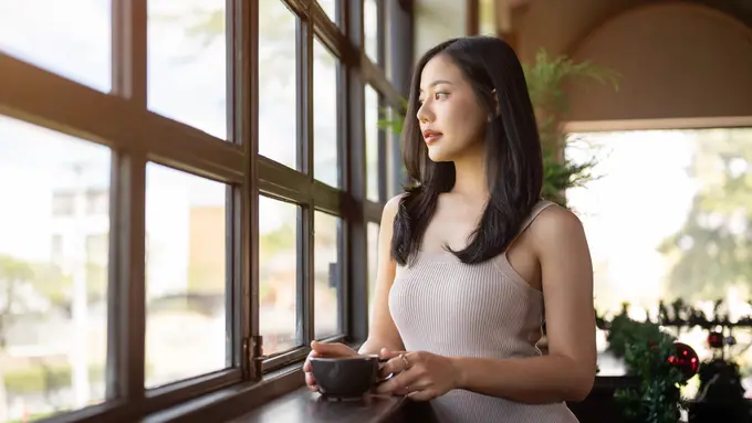 wanita september zodiak sedang sedih