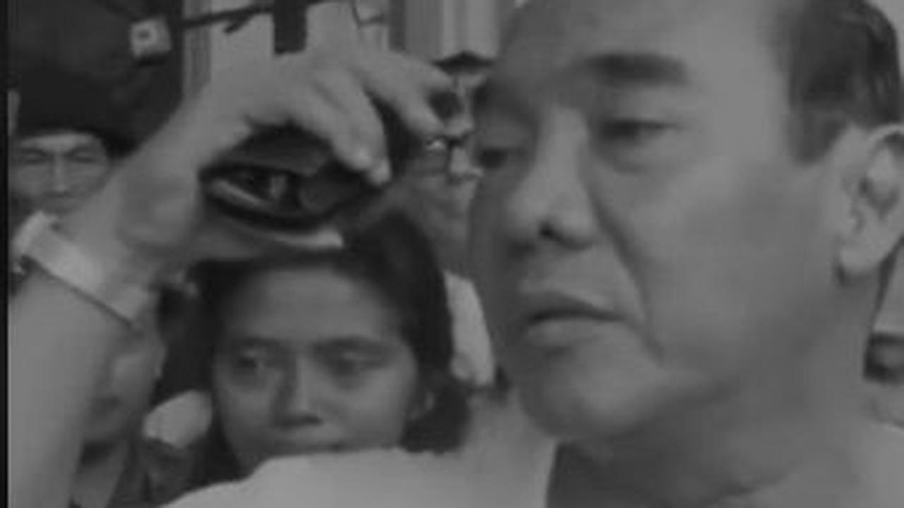 Sebelumnya, kekuasaan negara sudah lebih dulu beralih ke tangan Soeharto sejak Surat Perintah 11 Maret 1966 terbit.