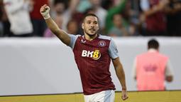 Pemain Aston Villa, Emiliano Buendia dilahirkan pada 25 Desember 1996 di Mar del Plata, Argentina. Pada perayaan Natal tahun ini ia genap berusia 27 tahun. (AFP/Getty Images/Adam Hunger)