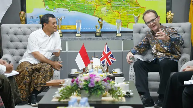 Dubes Inggris Kunjungi Gubernur Jateng Ahmad Luthfi, Bahas Industri Hijau hingga Beasiswa
