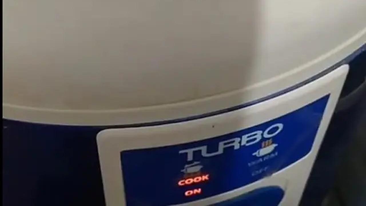 Cara Praktis Membuat Popcorn Lezat Menggunakan Rice Cooker