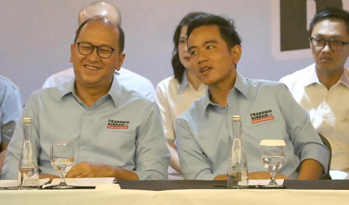 "Saya merasa bangga, saya merasa bersyukur dibantu oleh orang-orang hebat yang benar-benar ahli di bidangnya masing-masing,"