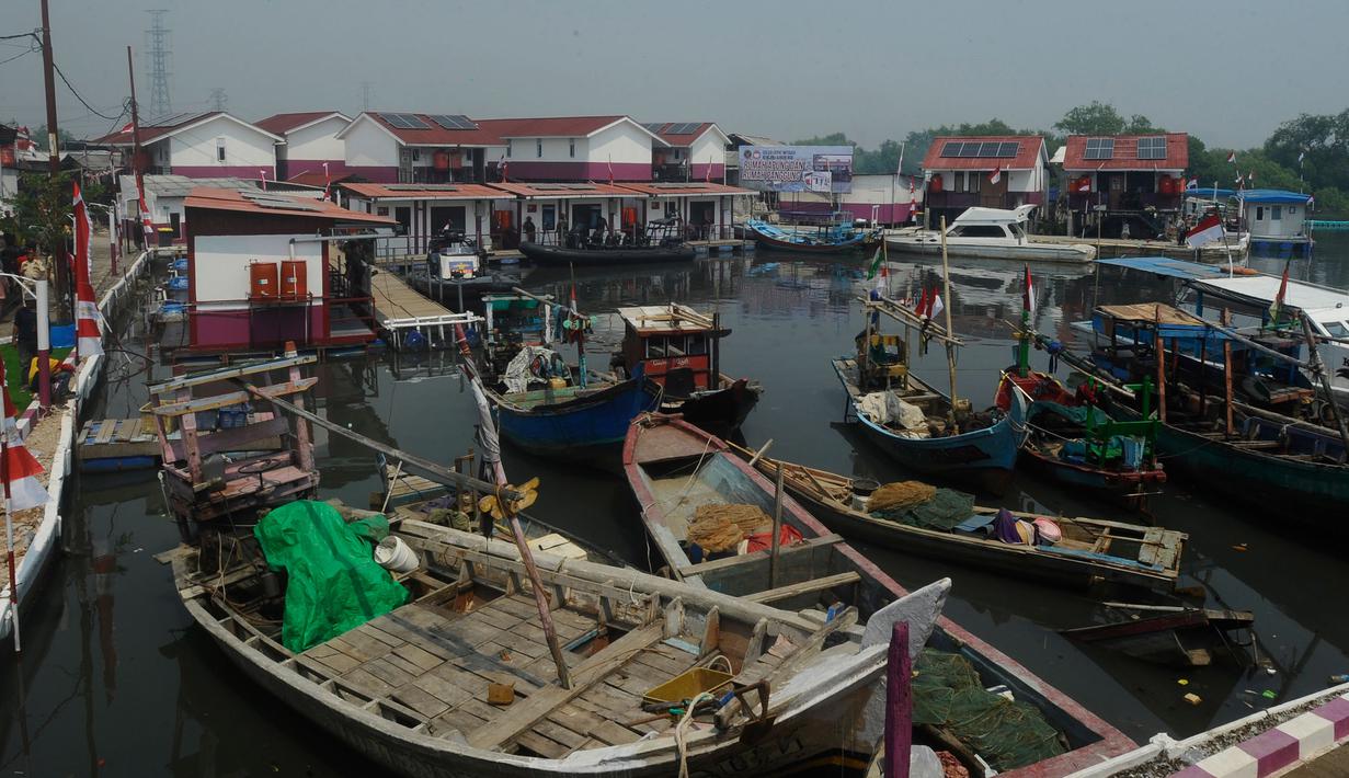 Kementerian Pertahanan juga membangun desalinasi yang bisa mengubah air laut menjadi tawar yang dapat digunakan warga Kampung Nelayan. (merdeka.com/Arie Basuki)