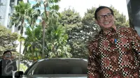 Sekretaris Kabinet Pramono Anung mendatangi Gedung KPK, Jakarta, Senin (5/10/2015). (Liputan6.com/Andrian M Tunay)