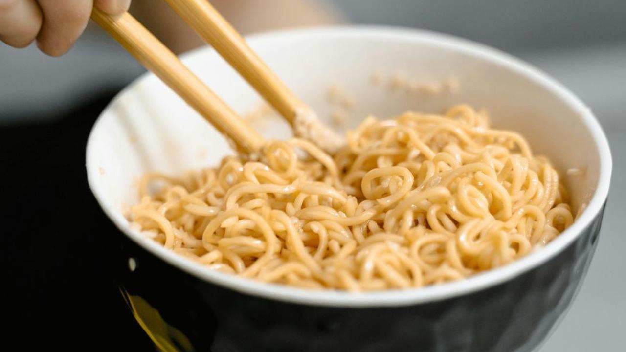 Resep Omelet Mie: Kreasi Lezat dan Praktis untuk Sarapan