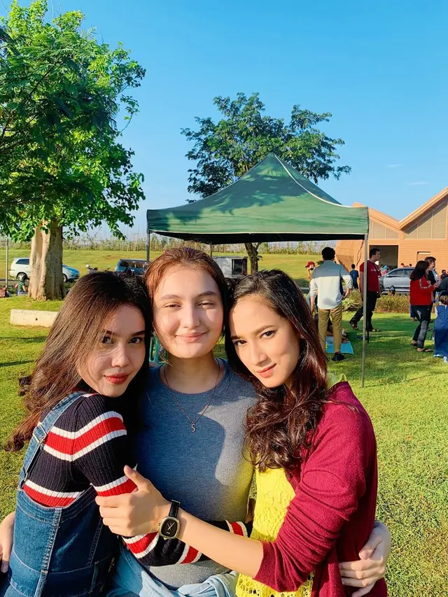 ilustrasi potret keakraban pemeran sinetron cinta tapi benci di balik layar/Instagram.com: bellanurmallaa