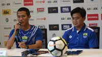 Pelatih fisik Persib, Yaya Sunarya (kanan) menyatakan Maung Bandung tak remehkan Bhayangkara FC yang sedang terpuruk (Liputan6.com/Kukuh Saokani)